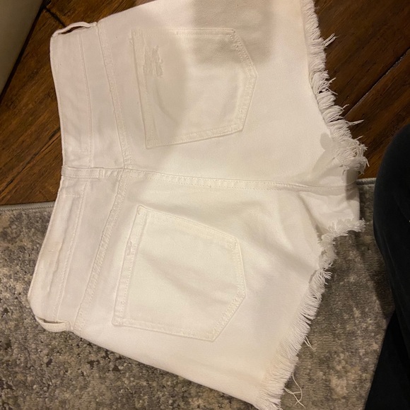 White ripped denim shorts - Picture 3 of 3